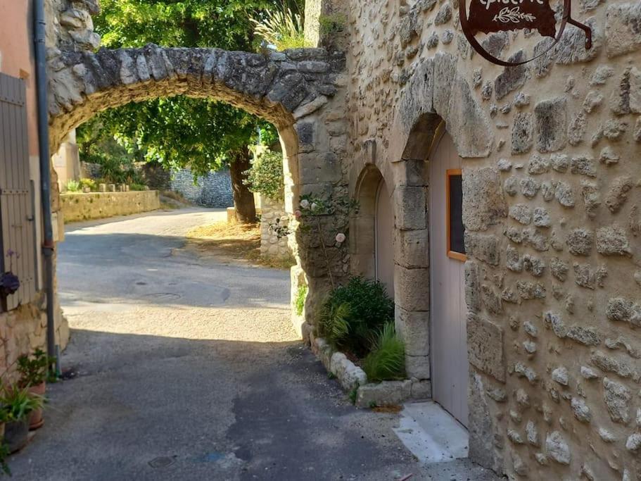 Le Clos Du Rempart - 2 A 4 Pers. Saint-Restitut ภายนอก รูปภาพ